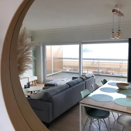 Luxueus Met Ruim Terras, Frontaal Zeezicht 4 A 5 Personen Blankenberge